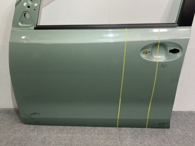 パッソ 30系/KGC30/KGC35/NGC30 純正 左 フロント ドア バイザー付 ウグイスメタリック G50 トヨタ(135856)