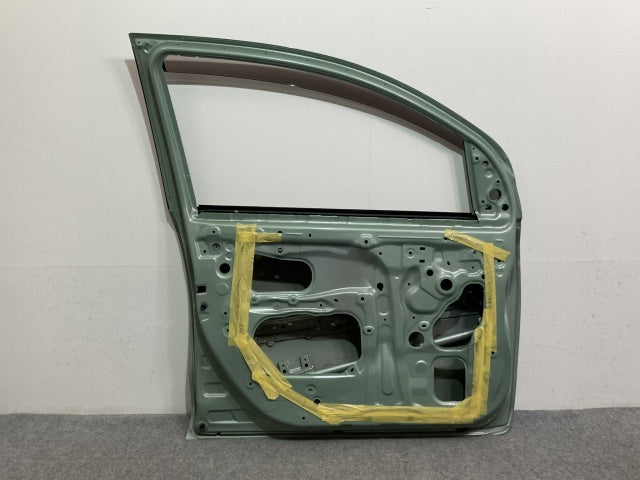 パッソ 30系/KGC30/KGC35/NGC30 純正 左 フロント ドア バイザー付 ウグイスメタリック G50 トヨタ(135856)