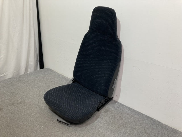 新車取り外し!ダイナ/トヨエース/デュトロ/カムロード 平成23年7月~ 標準車 1.5t 純正 運転席シート/ドライバーシート トヨタ(135918)