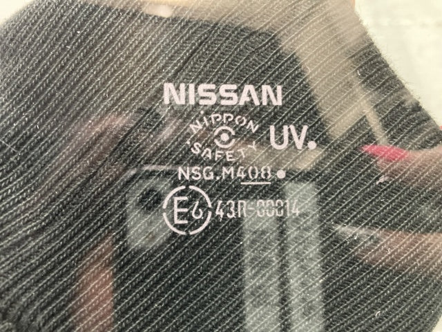 ノート/NOTE E13/SNE13 純正 右 フロント ガラス 43R-00014 日産(135971)