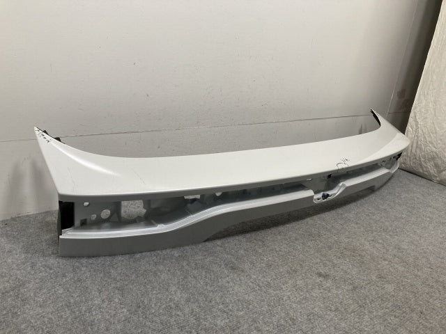 ハリアー/ハイブリッド/PHEV 80系/MXUA80/MXUA85/AXUH80/AXUH85/AXUP85 純正 リア ガーニッシュ 76801-48541 ホワイト パール(135982)