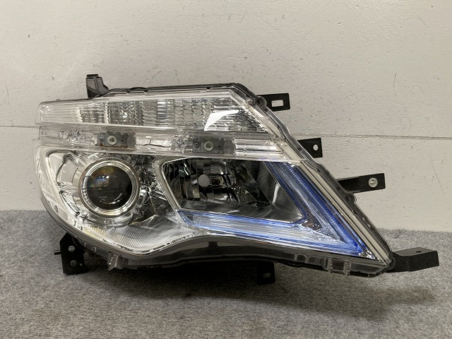 セレナ/ハイウェイスター C26/FPC26/NC26/FNPC26/HC26/HFC26/FNC26 純正 後期 右 ヘッドライト LED レベ T KOITO 100-23683(136017)