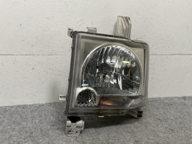 ムーヴコンテ/ピクシススペース L575S/L585S/L575A/L585A 純正 前期 左 ヘッドライト/ランプ ハロゲン レベ KOITO 100-51963(136163)