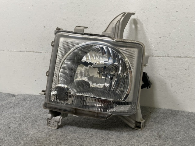 ムーヴコンテ/ピクシススペース L575S/L585S/L575A/L585A 純正 前期 左 ヘッドライト/ランプ ハロゲン レベ KOITO 100-51963(136163)