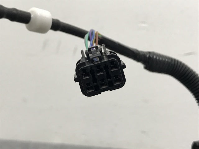 新車取り外し!ギガ 2代目 2016-2023 純正 左ドアミラー ステー 1-86712189-1 いすゞ(136168)