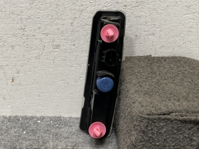 ルーミー/タンク/トール/ジャスティ/カスタム M900A/S/F/M910A/S/F 純正 右 フォグランプ/フォグライト LED TOKAIDENSO 22601 トヨタ(136287)