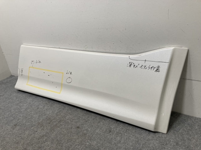 ヴォクシー/ノア/Si/ZS 80系/ZRR80W/ZRR85W/ZWR80W 純正 右 フロント サイドパネル 76903-28160 ホワイトパールクリスタル 070(136295)