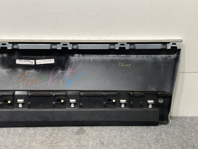 ヴォクシー/ノア/Si/ZS 80系/ZRR80W/ZRR85W/ZWR80W 純正 右 フロント サイドパネル 76903-28160 ホワイトパールクリスタル 070(136295)