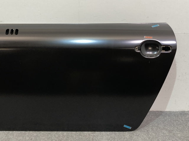 新品!TT(A4) 8N系 純正 左 フロント ドア 8N0831051C 未塗装 アウディ(136314)