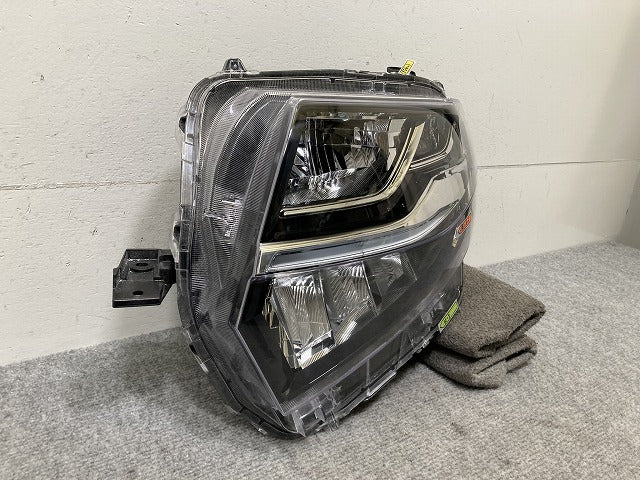 タント カスタム/シフォン カスタム LA650S/LA660S/LA650F/LA660F 純正 前期 左 ヘッドライト LED レベライザー Z KOITO 100-69075(136318)