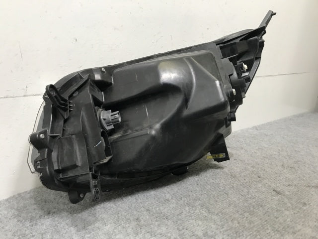 eKワゴン B11W 純正 右 ヘッドライト/ランプ ハロゲン レベライザー STANLEY W1046 三菱(136357)