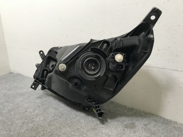 eKワゴン B11W 純正 右 ヘッドライト/ランプ ハロゲン レベライザー STANLEY W1046 三菱(136357)