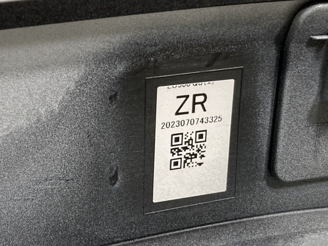 新車取り外し!ランドクルーザー/ランクル FJA300W/VJA300W 純正 右 リア クォーター アーチモール/オーバーフェンダー 75605-60120(136382)