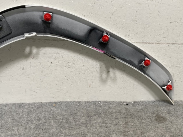 新車取り外し!ランドクルーザー/ランクル FJA300W/VJA300W 純正 右 リア クォーター アーチモール/オーバーフェンダー 75605-60120(136383)
