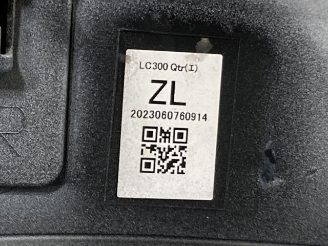 新車取り外し!ランドクルーザー/ランクル FJA300W/VJA300W 純正 左 リア クォーター アーチモール/オーバーフェンダー 75606-60120(136391)