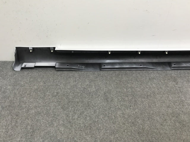 新品!マークX 120系/GRX120/GRX125/GRX121 純正 右 サイドステップ/サイドスカート 75851-22200 ホワイト パール トヨタ(136395)