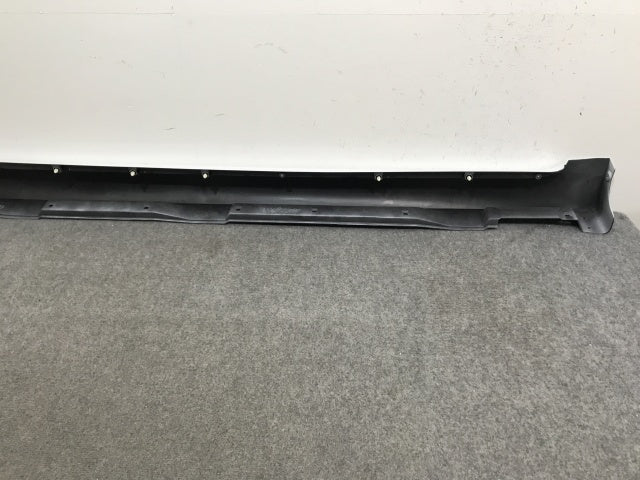 新品!マークX 120系/GRX120/GRX125/GRX121 純正 右 サイドステップ/サイドスカート 75851-22200 ホワイト パール トヨタ(136395)