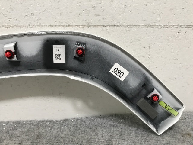新車取り外し!ランドクルーザー/ランクル FJA300W/VJA300W 純正 右 リア ドア アーチモール/オーバーフェンダー 75077-60060(136400)
