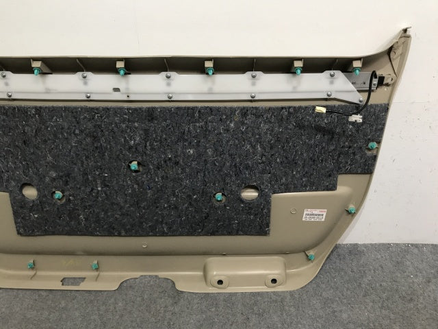 新品!アルファード 30系/AGH30W/AGH35W/GGH30W/GGH35W/AYH30W 純正 バックドア トリム 67751-58010 67750-58020-A0(136430)