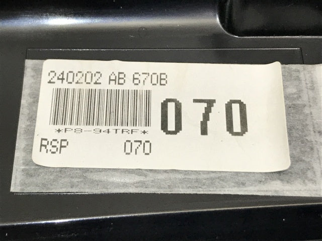 新車取り外し!ヴォクシー/ノア 90系/ZWR90W/ZWR95W/MZRA90W/MZRA95W 純正 リア スポイラー 76085-V1010 ホワイトパール 070(136431)