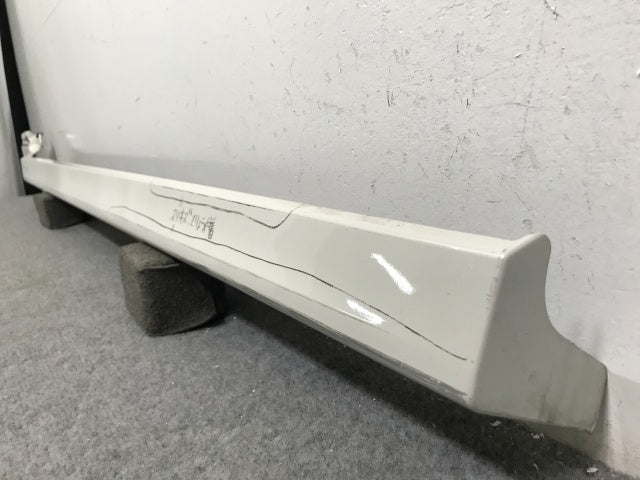 ムーヴ/ステラ/カスタム LA150S/LA160S/LA150F/LA160F 純正 左 サイドステップ/サイドスカート 75854-B2150 ホワイト パール(136456)