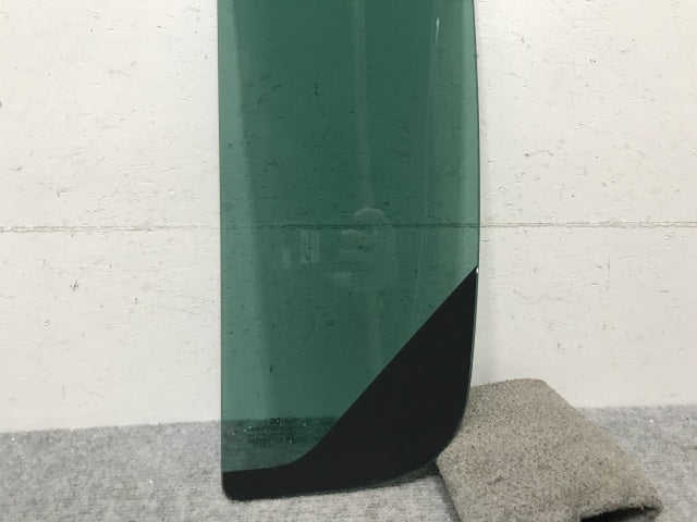 カングー KWK4M/KWH5F/KWH5F1 純正 右 リア ドア ガラス 43R-004524 ルノー(136460)