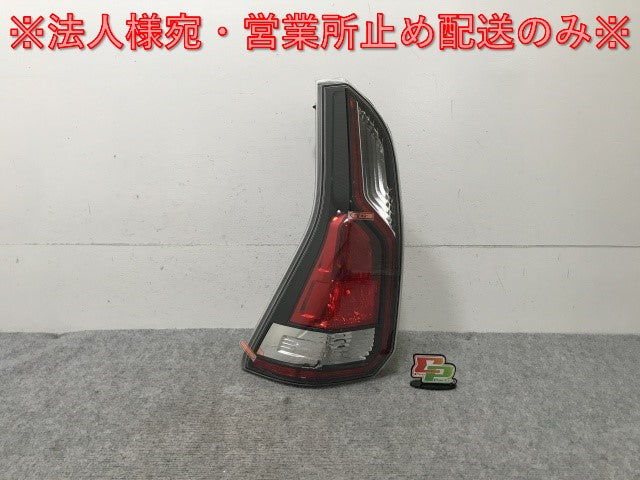 セレナ ハイウェイスター/S/X/G C27/GC27/GFC27/GNC27/GFNC27 純正 前期 左 テールランプ/ライト/レンズ LED KOITO 220-23719 日産(136464)