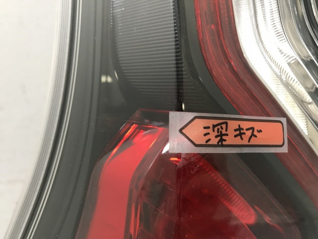 セレナ ハイウェイスター/S/X/G C27/GC27/GFC27/GNC27/GFNC27 純正 前期 左 テールランプ/ライト/レンズ LED KOITO 220-23719 日産(136464)