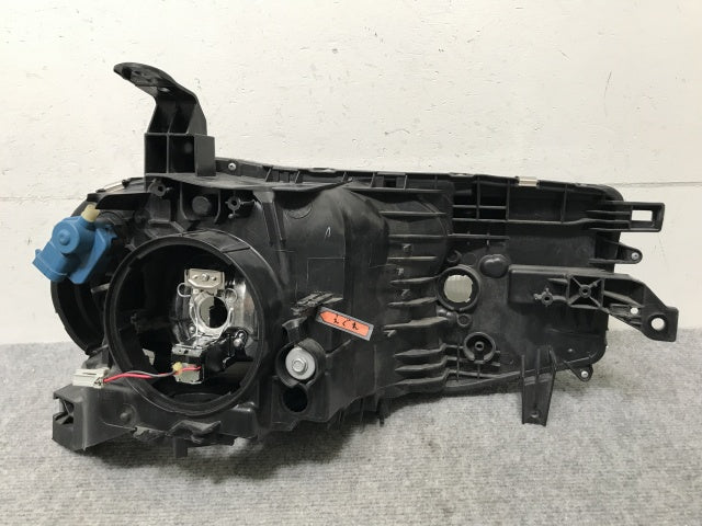 キューブ Z12/NZ12 純正 左 ヘッドライト/ランプ キセノン HID AFS無 レベライザー 刻印ZE STANLEY P8191 日産(136468)