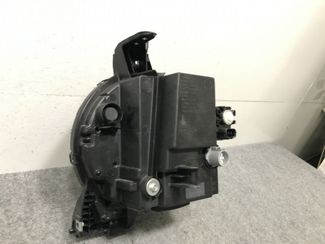 ワゴンR/スマイル/ハイブリッド/X MX91S 純正 左 ヘッドライト/ランプ LED レベライザー 刻印TL STANLEY W6079 スズキ(136514)