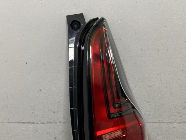 デイズ ハイウェイスター/eKクロス B44W/B45W/B47W/B48W B34W/B35W/B37W/B38W 純正 右 テールランプ LED D231/26550-7ME0A(136522)