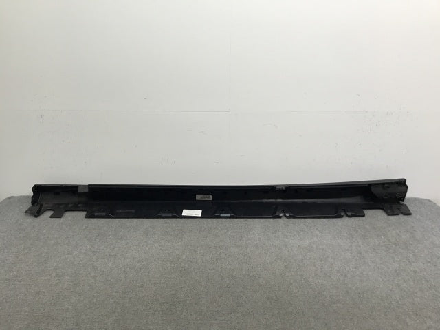 新車外し!GLCクラス/AMG W254/X254 純正 右 サイドステップ/サイドスカート A254 698 48 00 ブラック ソリッド メルセデスベンツ(136545)