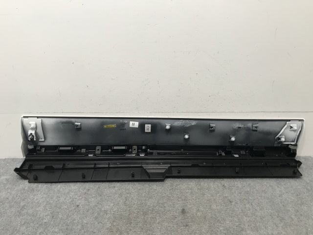 ヴォクシー/ノア 90系/ZWR90W/ZWR95W/MZRA90W/MZRA95W 純正 左 フロント ドア サイドパネル 76904-V1020 ホワイトパール 070(136681)