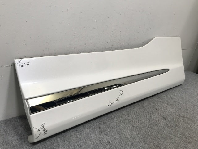 ヴェルファイア/アルファード 30系/AGH30W/35W/GGH30W/35W/AYH30W 純正 右 フロン
ト サイドパネル モデリスタ 76913-580AR2 070(136794)
