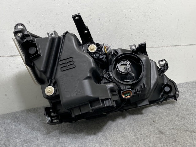 セレナ/ハイウェイスター/S/X/G/XV C27/GC27/GFC27/GNC27/GFNC27/HFC27/HC27 純正 前期 左 ヘッドライト LED レベ KOITO 100-23721(136885)