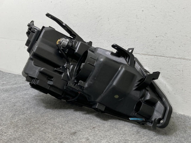 セレナ/ハイウェイスター/S/X/G/XV C27/GC27/GFC27/GNC27/GFNC27/HFC27/HC27 純正 前期 左 ヘッドライト LED レベ KOITO 100-23721(136885)