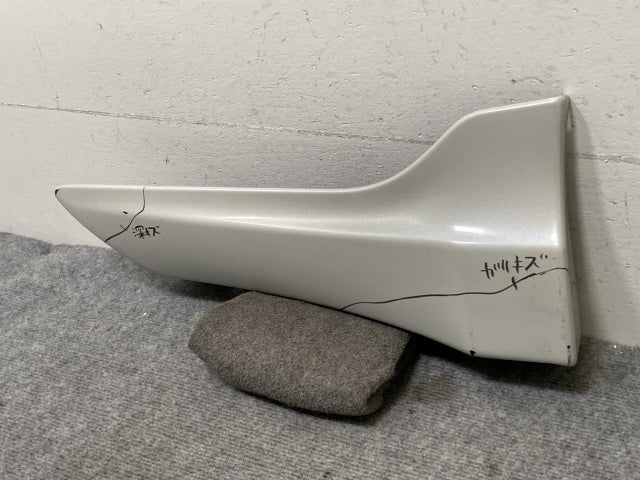 レヴォーグ/LEVORG VM4/VMG 純正 右 リア スポイラー エアロスプラッシュ J1017VA005 クリスタルホワイトパール K1X スバル(136909)