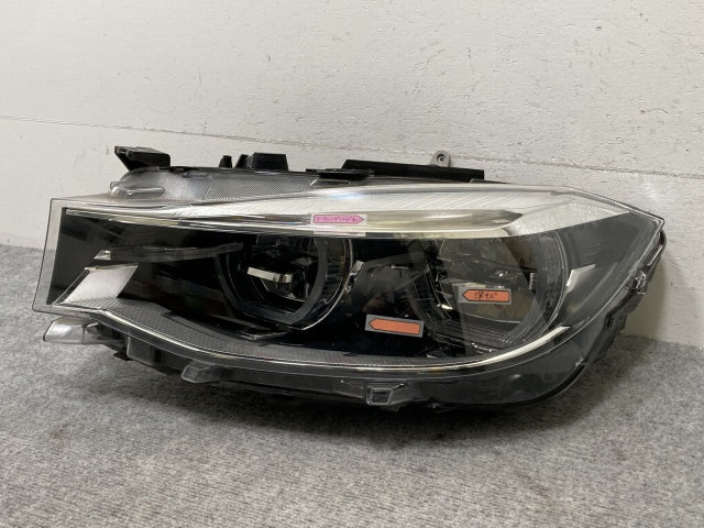 ジャンク!3シリーズ F34/2016-2019 純正 後期 左 ヘッドライト/ランプ LED VALEO 63.11-7498933-01 BMW(136917)