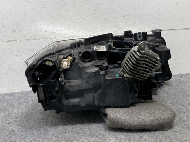 ジャンク!3シリーズ F34/2016-2019 純正 後期 左 ヘッドライト/ランプ LED VALEO 63.11-7498933-01 BMW(136917)