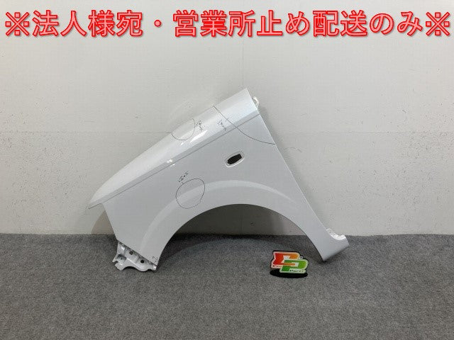 ミラ トコット/TOCOT LA550S/LA560S 純正 左 フロント フェンダー 53812-B2B00 ホワイト パール ダイハツ(136939)