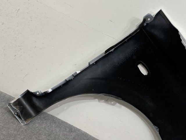 ミラ トコット/TOCOT LA550S/LA560S 純正 左 フロント フェンダー 53812-B2B00 ホワイト パール ダイハツ(136939)