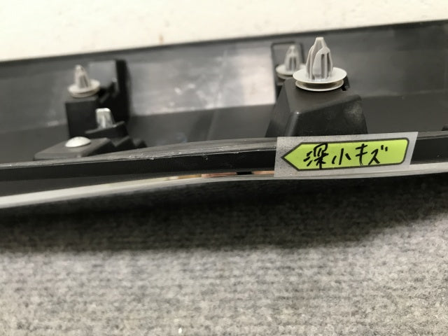 エクストレイル/X-TRAIL T33/SNT33 純正 左 リア サイドパネル サイドモール 82871 6RA0B 素地 日産(136959)