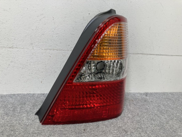 新品!オデッセイ RA6/RA7/RA8/RA9 純正 右 テールランプ/ライト/レンズ ハロゲン STANLEY P0711 33501-S3N-013 ホンダ(137055)