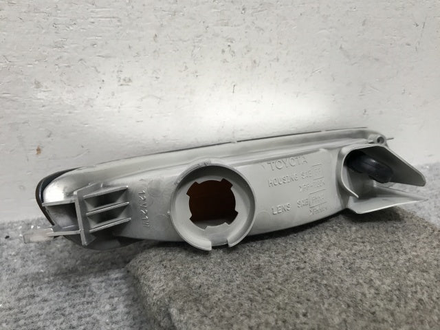 新品!カムリ V30系/1990-1992 純正 左 ウィンカー ハロゲン コンビネーションランプ STANLEY 32-142 トヨタ(137067)