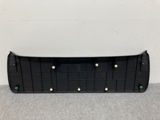 新品!ノート/NOTE E12/HE12/NE12/SNE12 純正 リア フィニッシャー トリム 90900 8Y51A 90900-8Y50A 素地 日産(137075)