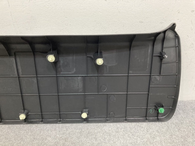 新品!ノート/NOTE E12/HE12/NE12/SNE12 純正 リア フィニッシャー トリム 90900 8Y51A 90900-8Y50A 素地 日産(137075)