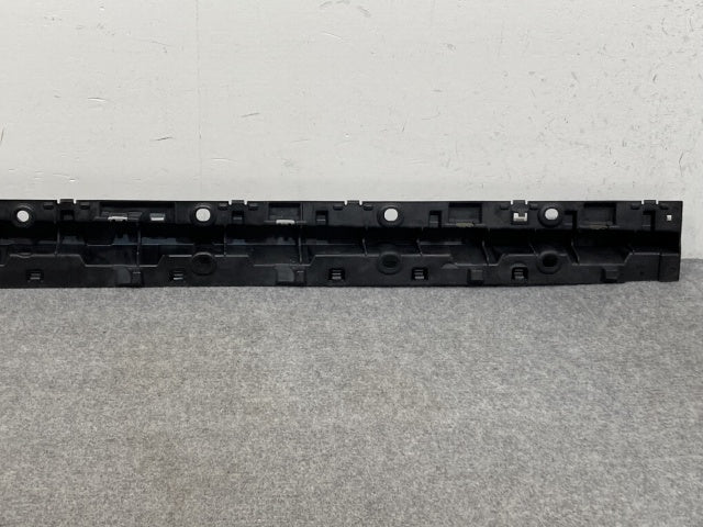 X7 G07 純正 左 ドア シル サポート 5177-7425469-105034-10 素地 BMW(137082)