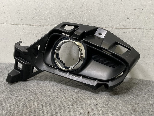 エスティマ/アエラス/3型 50系/ACR50W/ACR55W/GSR50W/GSR55W 純正 右フロントフォグカバー/フォグランプカバー 52127-28420 トヨタ(137102)