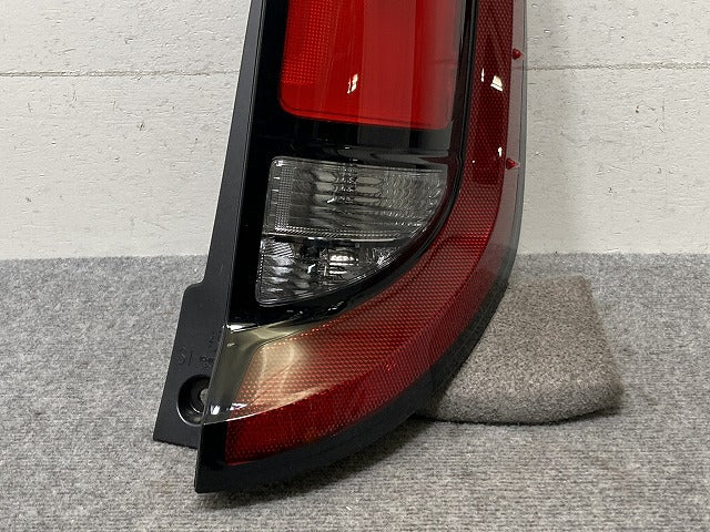 シエンタ/G/X MXPC10G/MXPL10G/MXPL15G 純正 右 テールランプ/ライト LED 刻印S1 ICHIKOH 52-341/81550-52F60 81551-52F60 トヨタ(137165)