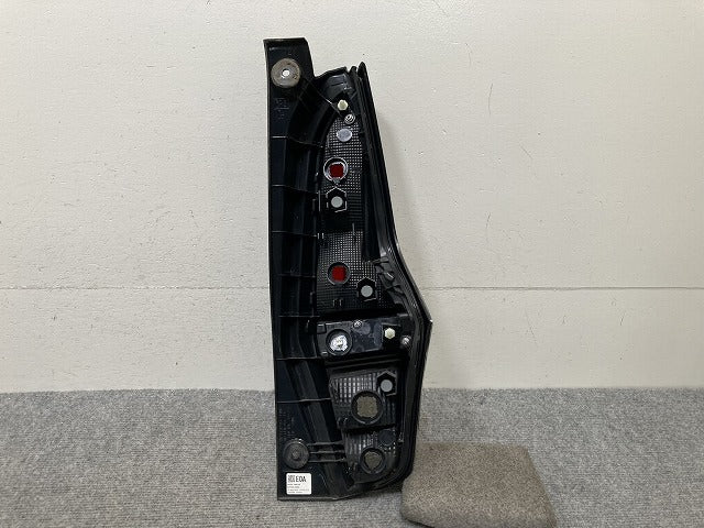 デイズ ハイウェイスター/eKクロス B44W/B45W/B47W/B48W B34W/B35W/B37W/B38W 純正 左 テールランプ LED E0A D231/26555-7ME0A(137210)